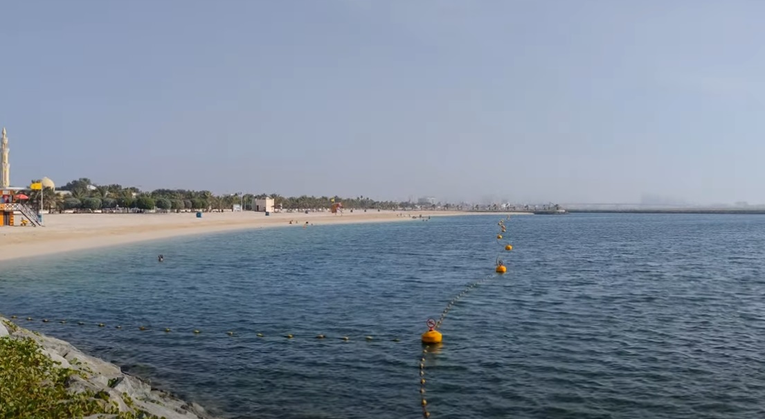 Al Mamzar Beach